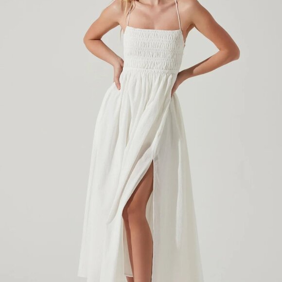 ASTR The Label  Stasia Smocked Midi Dress // White // Size M // NEW - Picture 1 of 5